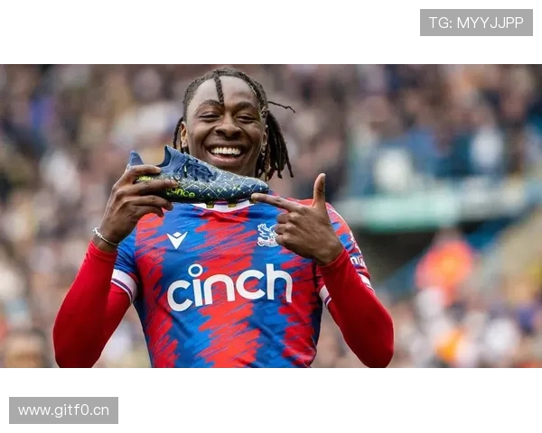 埃泽热刺克星连场梅开二度再显